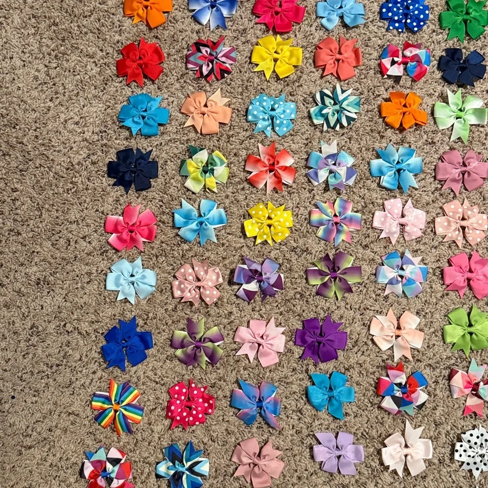 Bundle of 117 girls bow barrettes lots of variety but there are doubles